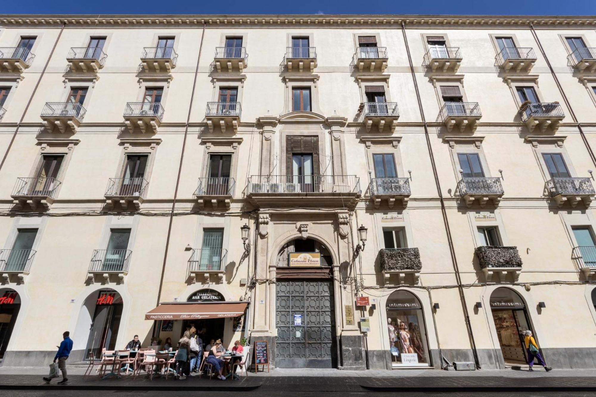 Palazzo Costarelli - Bed And Breakfast 카타니아 외부 사진